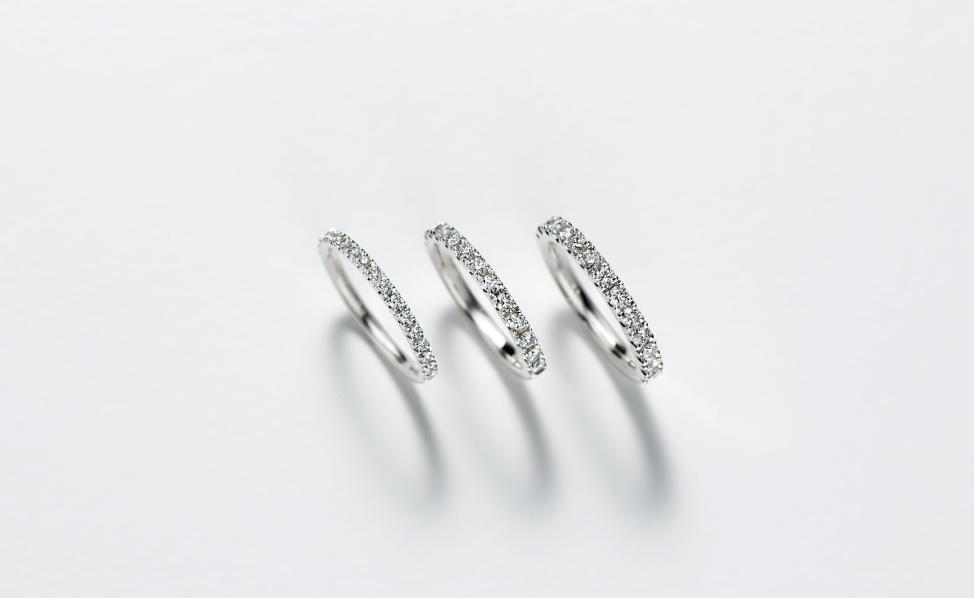 エタニティのデザインの結婚指輪