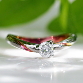仙台のジュエリーブランド「SORA」の婚約指輪の写真