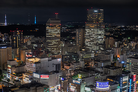 仙台にあるAER展望テラスから眺めた夜景の写真