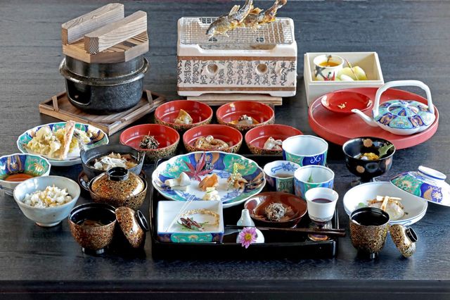 出羽屋の料理の写真